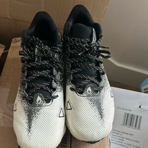 Like new baseball/soccer cleats